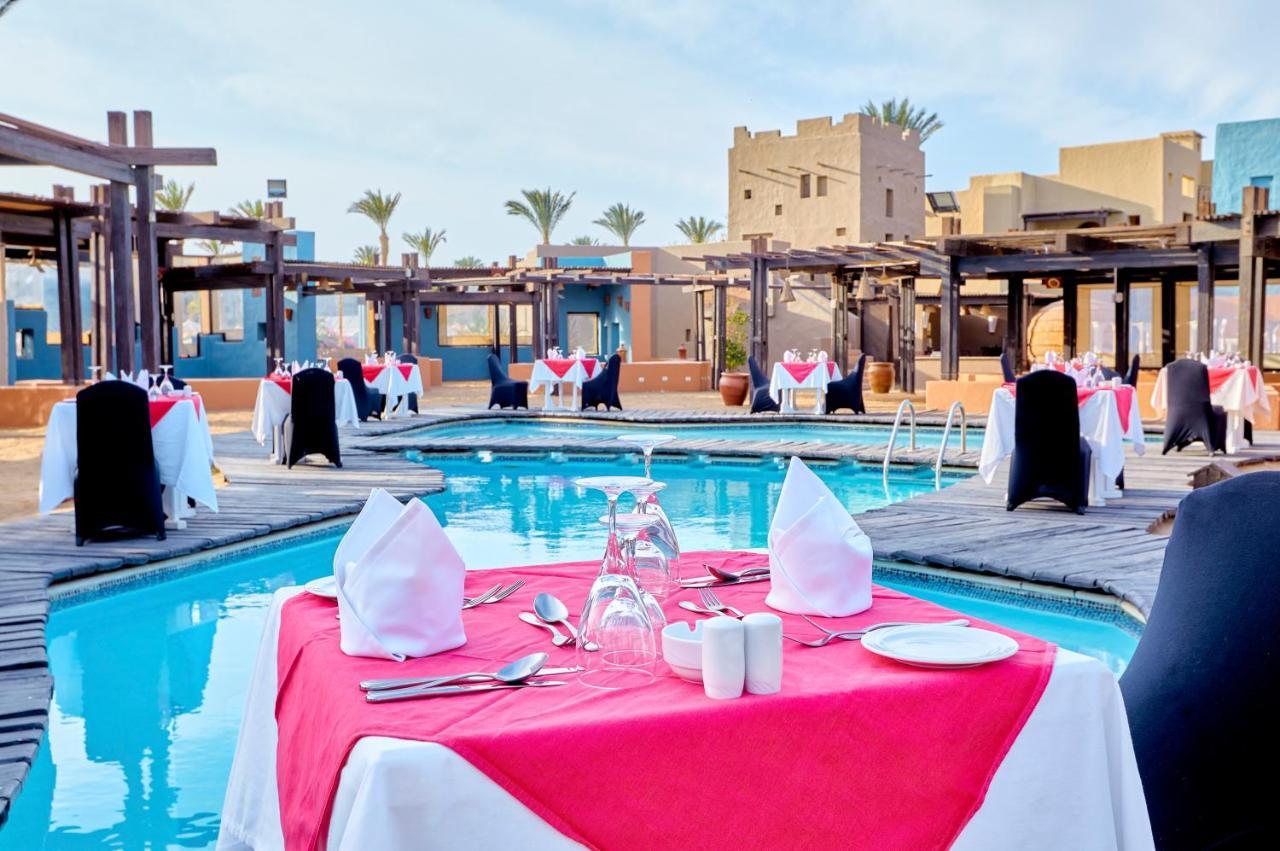 Pickalbatros Sands Port Ghalib Exterior photo The pool at the hotel