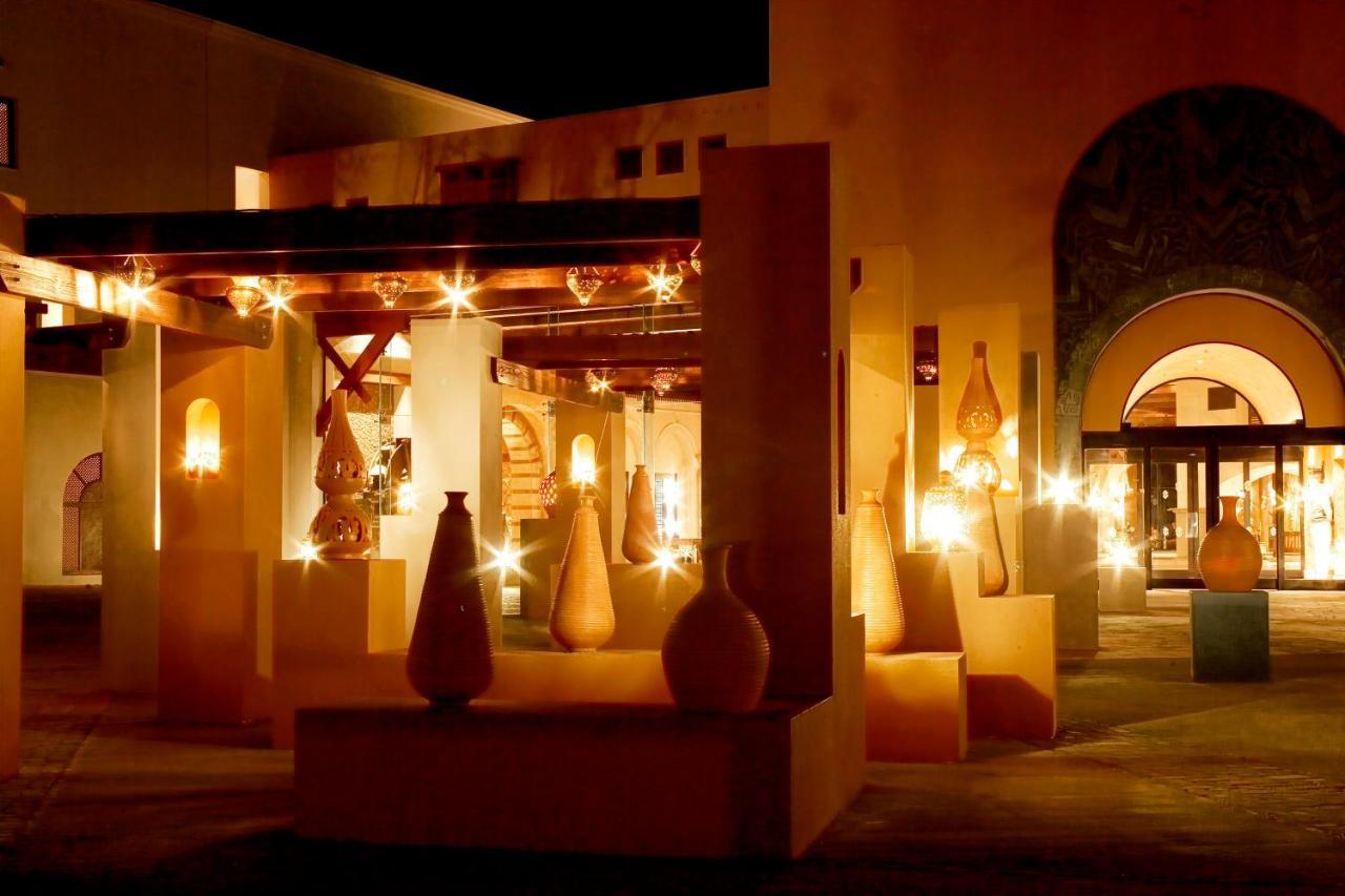 Pickalbatros Sands Port Ghalib Exterior photo The Djerbahood Museum