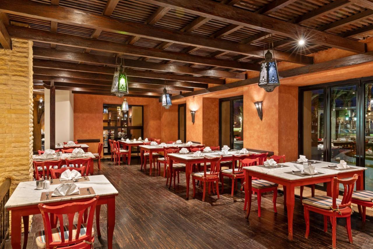 Pickalbatros Sands Port Ghalib Exterior photo Restaurant