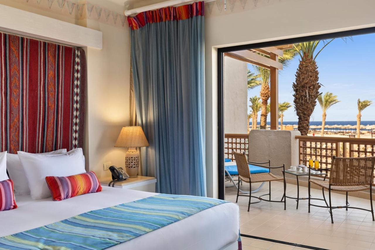Pickalbatros Sands Port Ghalib Exterior photo A room at the Hilton Sharm El Sheikh