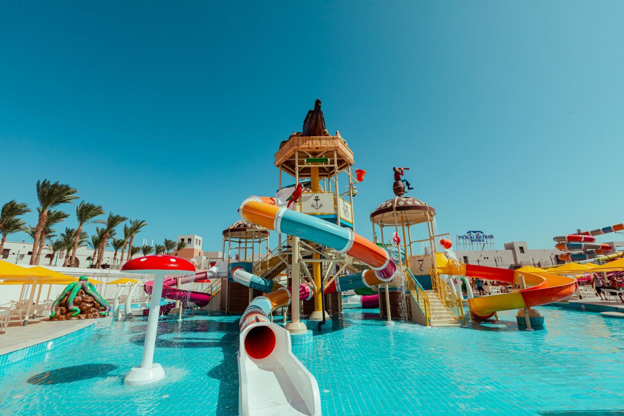 Pickalbatros Sands Port Ghalib Exterior photo Aqua Park