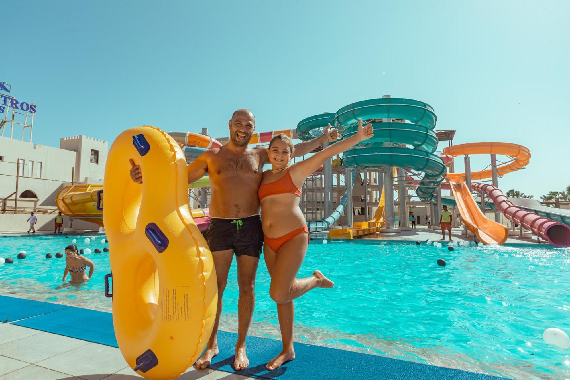 Pickalbatros Sands Port Ghalib Exterior photo Aqua Park