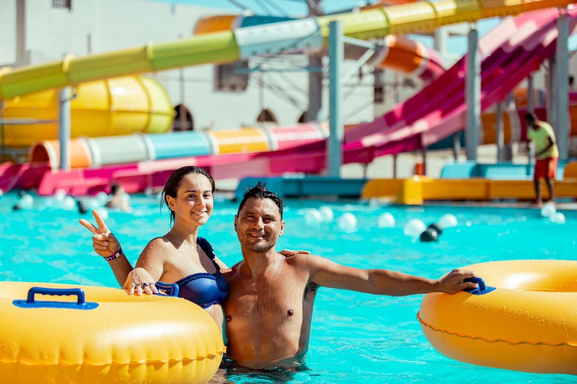 Pickalbatros Sands Port Ghalib Exterior photo AquaPark