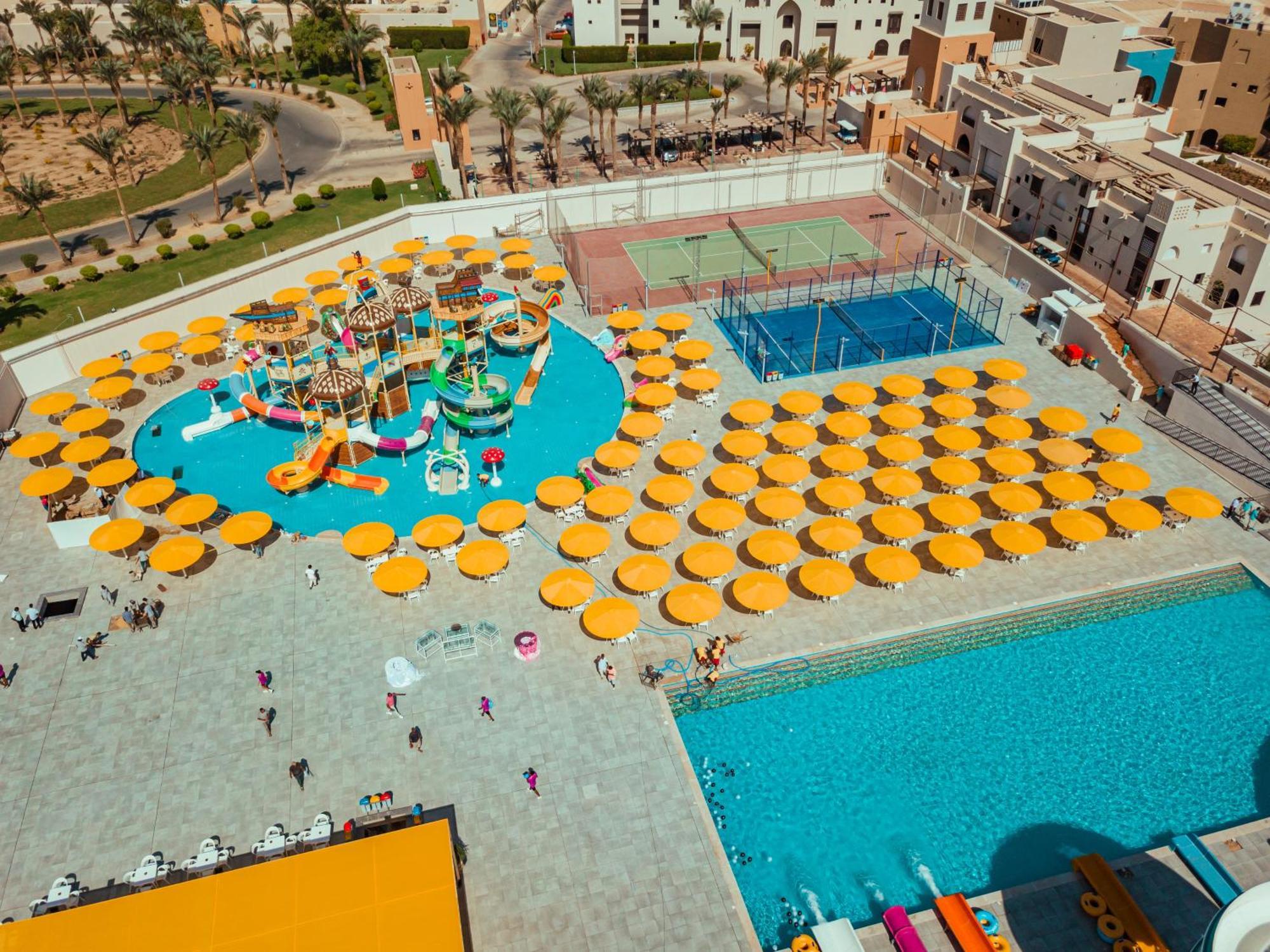 Pickalbatros Sands Port Ghalib Exterior photo Aerial view of the resort