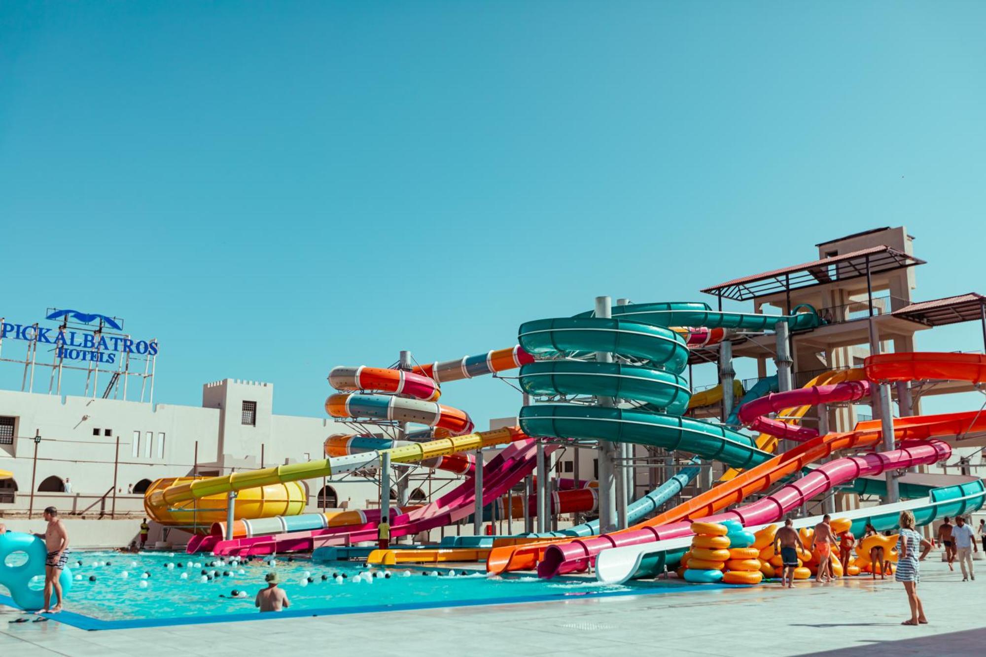 Pickalbatros Sands Port Ghalib Exterior photo Albatros Water Park